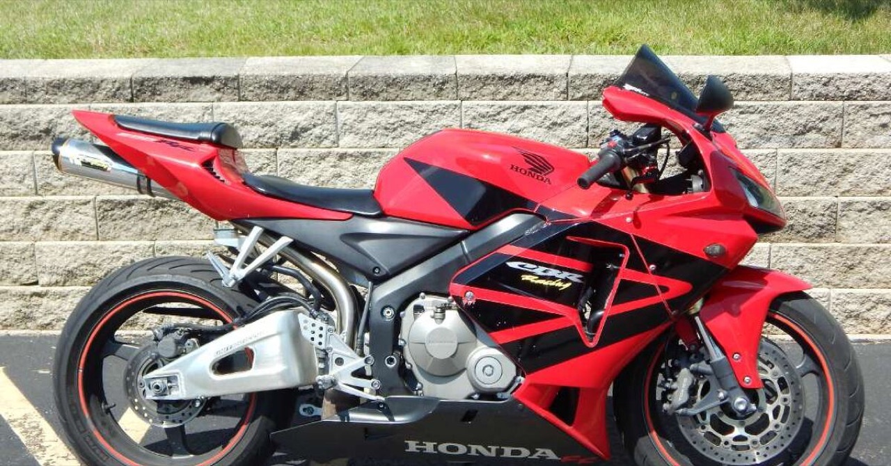 2006 CBR600RR