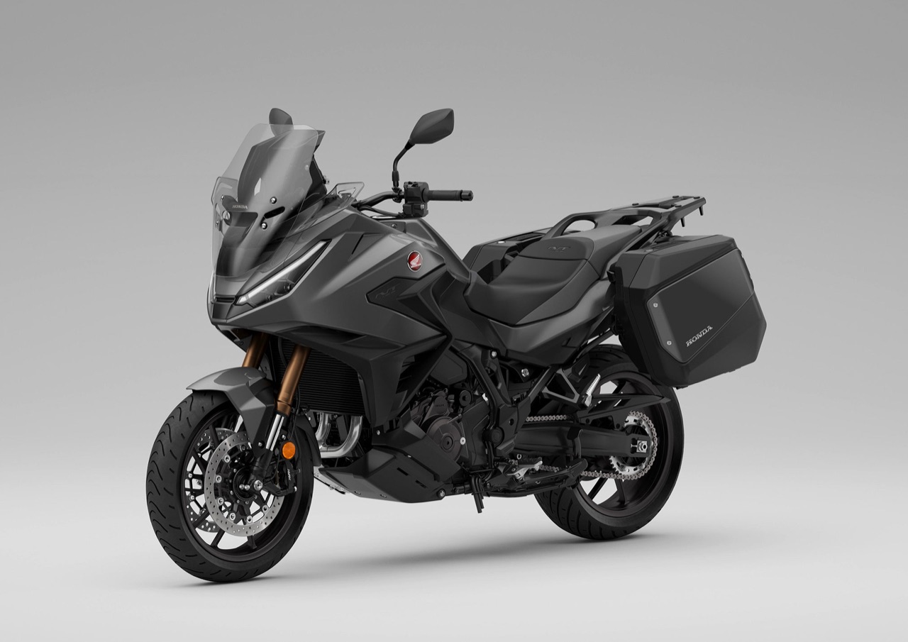 2026 NT1100 DCT
